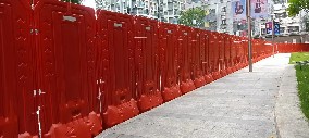 塑料圍擋：輕巧、耐久和易安裝的優(yōu)勢特點【旭東鋼構】